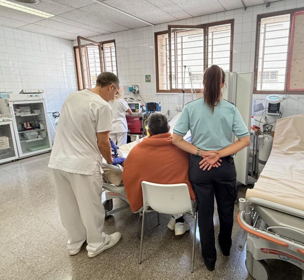 Atenció infermera a una persona ingressada a la presó  